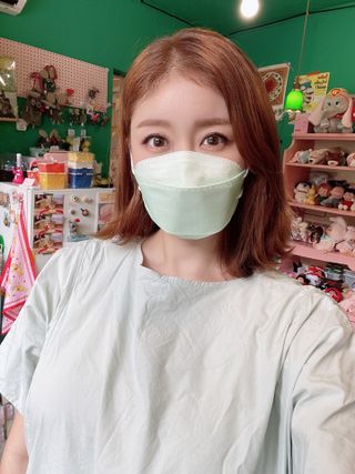 [이지아 마스크] 애니가드 더솔루션마스크 KF80 대형 컬러 4종 — 5점을 준 리뷰어가 2021년 7월 올린 사용 사진