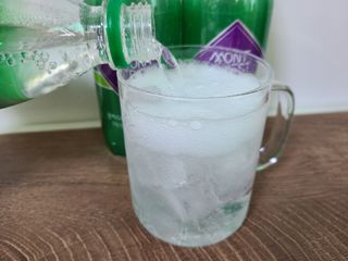 몽베스트 Montbest with Sparkling water Lime20병 — 5점을 준 리뷰어가 2022년 5월 올린 사용 사진