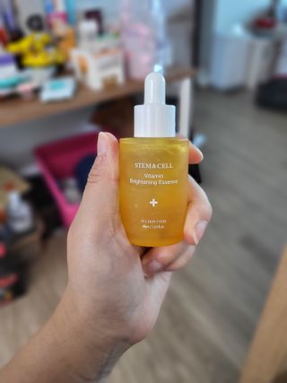 체르엠 스템앤셀 비타민 브라이트닝 에센스 30ml 1개 — 5점을 준 리뷰어가 2021년 10월 올린 사용 사진