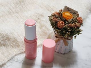 스킨큐어 산다화 카멜리아 안티 링클 멀티밤 — 5점을 준 리뷰어가 2023년 1월 올린 사용 사진