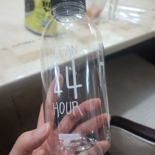 클린24시간 1BOX(5포) + 전용보틀(500ml) — 5점을 준 리뷰어가 2023년 2월 올린 사용 사진