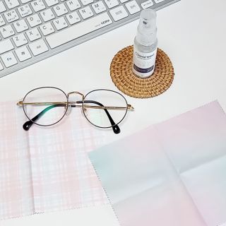 클리어씨 겨울 필수템 김서림방지 SET [안티포그 안경닦이 + 안경세정제 + 초극세사 패턴 클리너] — 5점을 준 리뷰어가 2022년 1월 올린 사용 사진