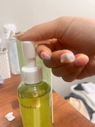 스킨큐어 산다화 순한 클렌징 동백 오일 200ml — 5점을 준 리뷰어가 2023년 4월 올린 사용 사진