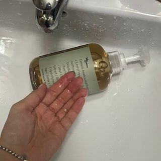 빅그린 안티 헤어로스 탈모 카렌듈라 바이옴 샴푸 500ml (지성두피용) — 5점을 준 리뷰어가 2022년 7월 올린 사용 사진