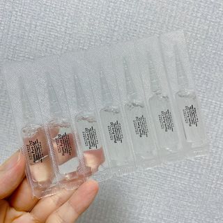 유니베르소 산소앰플 7일 집중케어 앰플 — 5점을 준 리뷰어가 2021년 7월 올린 사용 사진