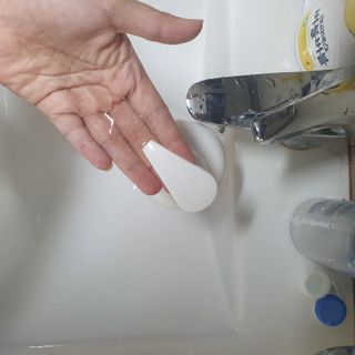 프리[닥터문] 유산균 락토케어 질경초 여성청결제 1000ml (젤타입) — 4.5점을 준 리뷰어가 2022년 5월 올린 사용 사진