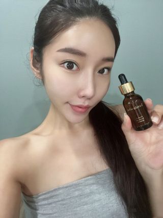 스킨큐어 산다화 비타민c 화이트닝 에센스 30ml — 5점을 준 리뷰어가 2023년 9월 올린 사용 사진