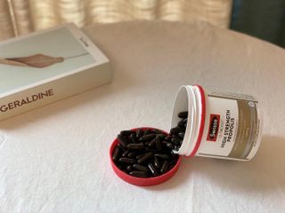 Swisse 스위스 고함량 프로폴리스 2,000mg 210정 — 4점을 준 리뷰어가 2021년 11월 올린 사용 사진