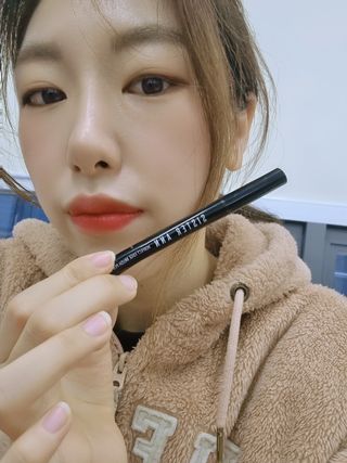 씨스터앤 퍼펙트 엣지 브러쉬 펜 라이너 2종 택 1 — 5점을 준 리뷰어가 2022년 1월 올린 사용 사진