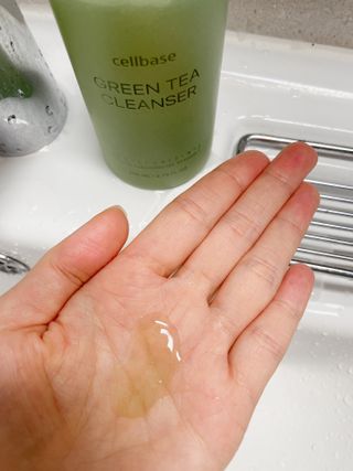 프리마인 메이크업과 들뜨는 각질까지 한방에 깐달걀로! 순하기까지한 셀베이스 그린티클렌저(200ml) — 4점을 준 리뷰어가 2023년 5월 올린 사용 사진