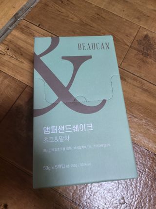 [뷰캔] 건강한 식사대용 앰퍼샌드 단백질 쉐이크 초코&말차 50g — 5점을 준 리뷰어가 2022년 6월 올린 사용 사진