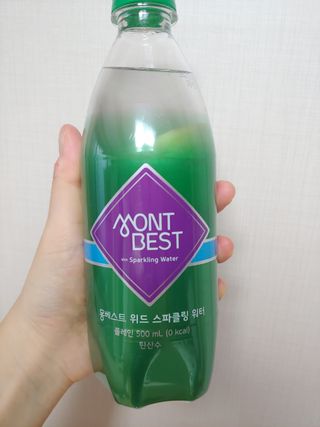 몽베스트 Montbest with Sparkling water Plain 20병 — 5점을 준 리뷰어가 2022년 7월 올린 사용 사진