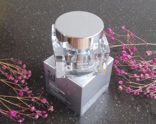 아이디플라코스메틱 아이디 페이스핏  시그니처 크림 50ml — 5점을 준 리뷰어가 2021년 10월 올린 사용 사진