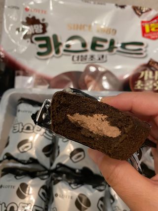 롯데제과 까망카스타드 더블초코 — 5점을 준 리뷰어가 2021년 5월 올린 사용 사진
