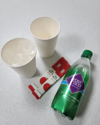 몽베스트 Montbest with Sparkling water Plain 20병 — 5점을 준 리뷰어가 2022년 6월 올린 사용 사진