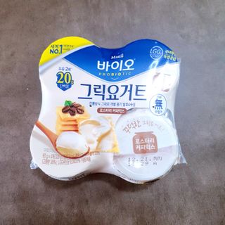 매일바이오 그릭요거트 오리지널 플레인 4개, 로스터리 커피믹스 4개 — 5점을 준 리뷰어가 2021년 12월 올린 사용 사진