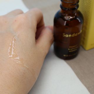 스킨큐어 산다화 비타민c 화이트닝 에센스 30ml — 5점을 준 리뷰어가 2023년 10월 올린 사용 사진