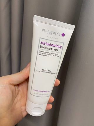 셀프 모이스처라이징 프로텍션 크림 셀프 모이스처라이징 프로텍션크림 — 5점을 준 리뷰어가 2022년 4월 올린 사용 사진