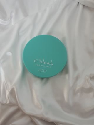 리즐리 씨슬릭 톤업 쿨링 쿠션 15g — 5점을 준 리뷰어가 2021년 7월 올린 사용 사진