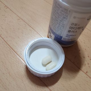 프리마인 평생 써야하는 관절의 건강을 위한 완벽설계 솔루션 관절n마디케어 플러스 120정 — 5점을 준 리뷰어가 2022년 10월 올린 사용 사진