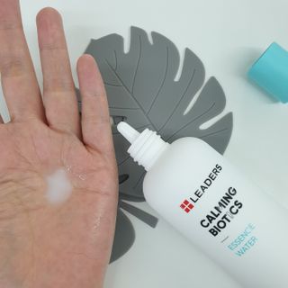 리더스코스메틱 리더스 카밍 바이오틱스 에센스 워터 — 5점을 준 리뷰어가 2021년 2월 올린 사용 사진