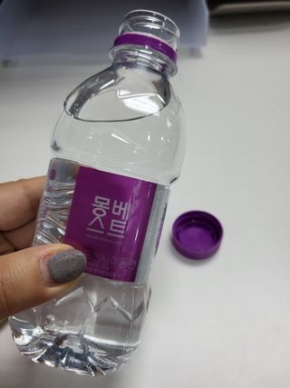 몽베스트 [MONTBEST] 330mL 20병 — 4점을 준 리뷰어가 2021년 10월 올린 사용 사진