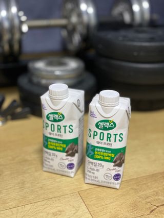 셀렉스스포츠 셀렉스 스포츠 웨이 프로틴 초콜릿 _ 330ml x 12팩 — 5점을 준 리뷰어가 2021년 3월 올린 사용 사진
