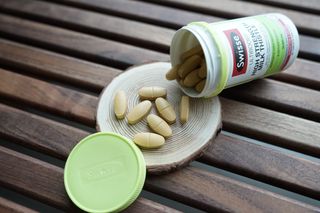 Swisse 스위스 고함량 밀크씨슬 35,000mg 60정 — 5점을 준 리뷰어가 2021년 11월 올린 사용 사진