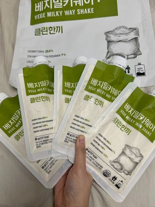 클린24시간  클린한끼 쉐이크 1세트 (5개) — 5점을 준 리뷰어가 2023년 4월 올린 사용 사진