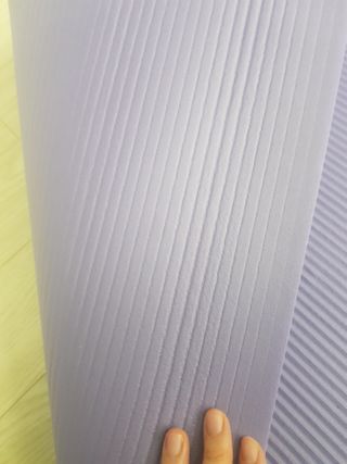 원달러샵 NBR 10mm 바디핏 요가매트 — 5점을 준 리뷰어가 2021년 3월 올린 사용 사진