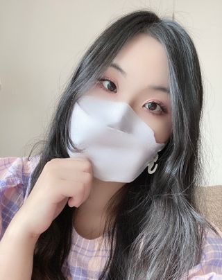 [이지아 마스크] 애니가드 더솔루션마스크 KF80 대형 컬러 4종 — 5점을 준 리뷰어가 2021년 6월 올린 사용 사진