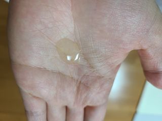 랑벨 비타 에너지 잡티 앰플 50ml 고농축 비타민, 저자극, 수분 촉촉, 미백 앰플 — 4점을 준 리뷰어가 2022년 4월 올린 사용 사진