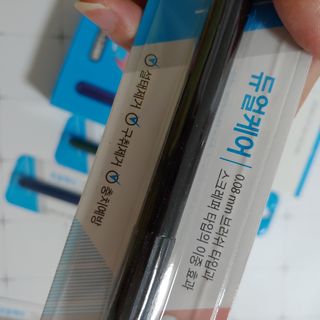 크리오 클리어스 혀백태제거 구취관리 혀클리너 — 3점을 준 리뷰어가 2021년 3월 올린 사용 사진