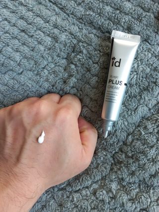 아이디플라코스메틱 아이디 브이로직 플러스 크림 15ml X 4EA — 5점을 준 리뷰어가 2022년 1월 올린 사용 사진