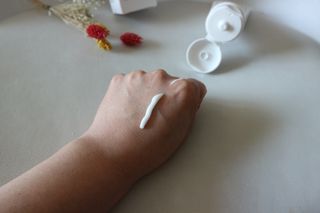 셀프 모이스처라이징 프로텍션 크림 셀프 모이스처라이징 프로텍션크림 — 5점을 준 리뷰어가 2022년 4월 올린 사용 사진