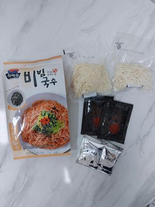 [한면원] 비빔국수 2인분 — 5점을 준 리뷰어가 2022년 8월 올린 사용 사진
