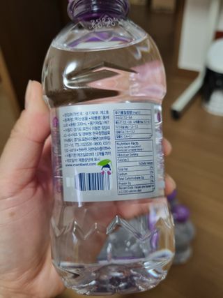 몽베스트 [MONTBEST] 330mL 20병 — 5점을 준 리뷰어가 2021년 10월 올린 사용 사진