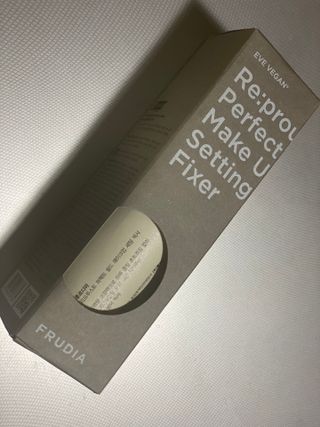[후르디아] 묻어남NO 비건 메이크업 픽서 — 5점을 준 리뷰어가 2021년 10월 올린 사용 사진