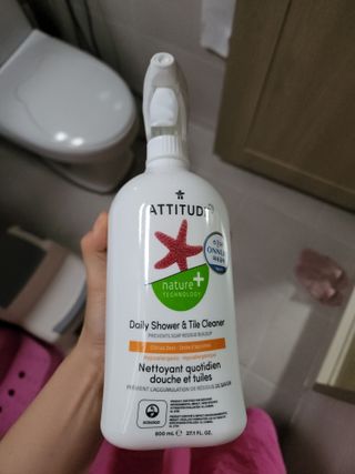 에티튜드 천연 데일리 욕조 클리너 EWG 그린 욕조세제 저자극 하이포알러제닉 친환경 비건 — 5점을 준 리뷰어가 2022년 8월 올린 사용 사진