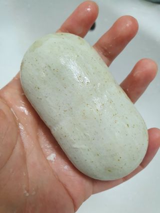 제이제이바이오 허브마사지바 올인원 알약비누 — 5점을 준 리뷰어가 2022년 3월 올린 사용 사진