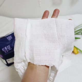 프리 [템포] 패드 내추럴순면 입는 오버나이트 5P * 2개 — 5점을 준 리뷰어가 2024년 5월 올린 사용 사진