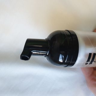 헤어플러스 콴디 아침세안제 폼클렌징 퓨어 어니스티 모닝클렌저 — 5점을 준 리뷰어가 2021년 3월 올린 사용 사진