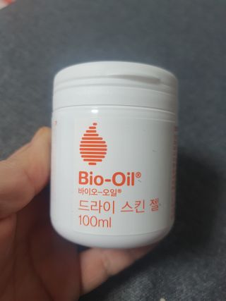 바이오오일 [바이오-오일] 드라이 스킨 젤 100ml — 5점을 준 리뷰어가 2022년 2월 올린 사용 사진