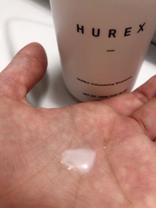[HUREX] 휴렉스 볼류마이징 탈모완화 기능성 샴푸 150ml x 2개 — 4.5점을 준 리뷰어가 2021년 9월 올린 사용 사진