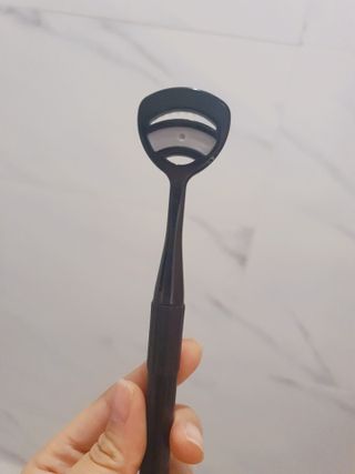 크리오 클리어스 혀백태제거 구취관리 혀클리너 — 2점을 준 리뷰어가 2021년 3월 올린 사용 사진