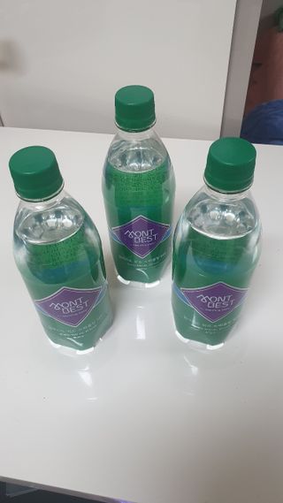 몽베스트 Montbest with Sparkling water Plain 20병 — 5점을 준 리뷰어가 2021년 11월 올린 사용 사진