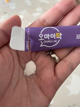 [유산균] 오마이락 프리미엄 포스트바이오틱스 30P — 4.5점을 준 리뷰어가 2022년 12월 올린 사용 사진