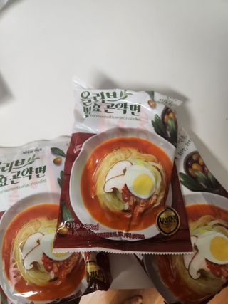 클린24시간 올리브발효곤약면 시원김치면 1세트-(3봉) — 4점을 준 리뷰어가 2023년 12월 올린 사용 사진