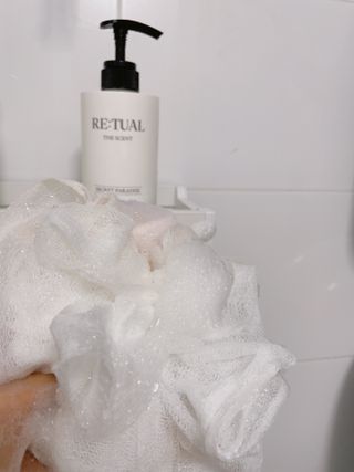 레츄얼 더 센트 바디워시 시크릿 파라다이스(500ml) — 4.5점을 준 리뷰어가 2022년 6월 올린 사용 사진