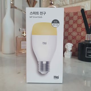 헤이홈 LED전구 화이트 스마트 전구 wifi 연결 스마트폰 연동 음성제어 원격제어 — 5점을 준 리뷰어가 2021년 5월 올린 사용 사진